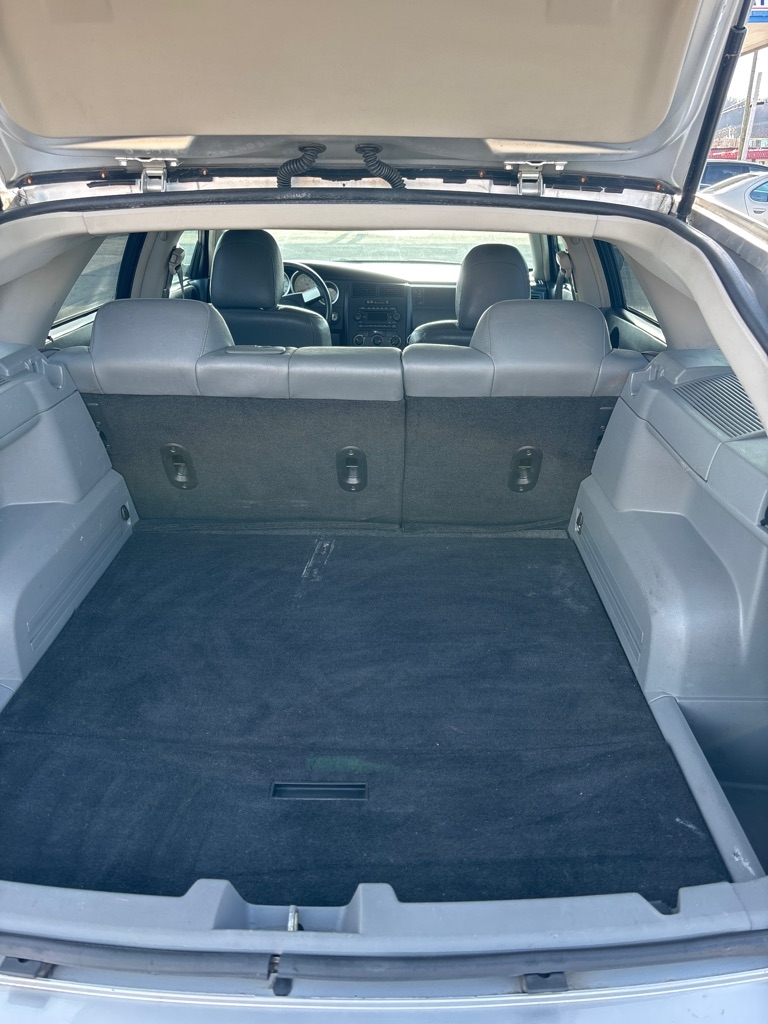 Dodge Magnum 4dr Wgn SE RWD 2005