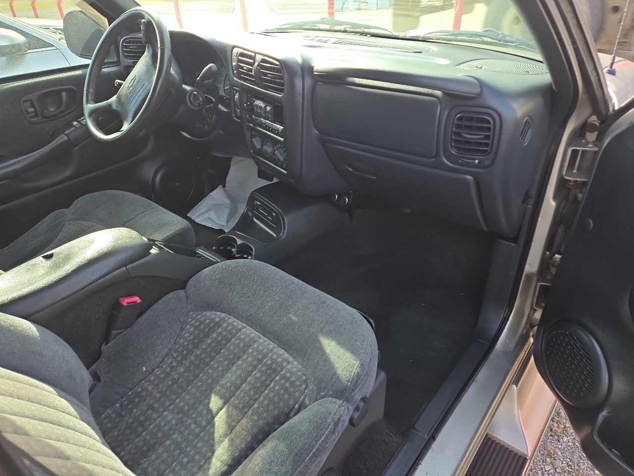 Chevrolet Blazer 4dr 4WD LS 1998