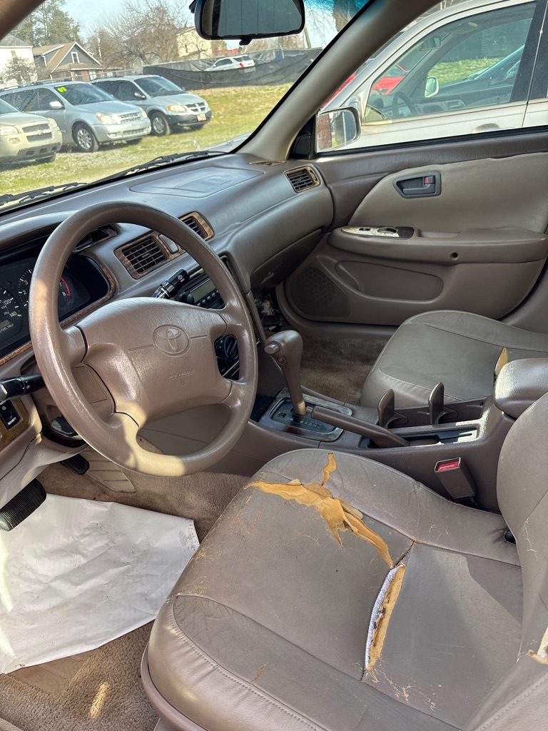 Toyota Camry 4dr Sdn XLE V6 Auto 1998