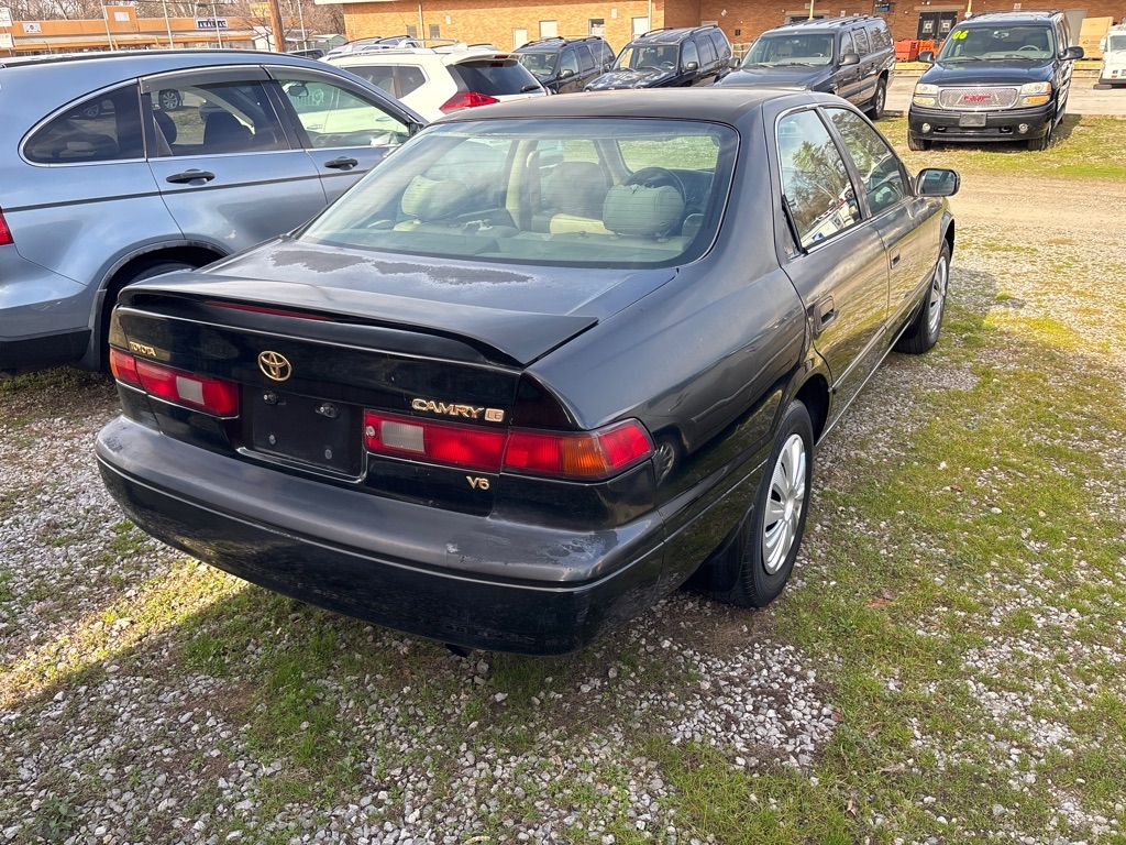 Toyota Camry 4dr Sdn XLE V6 Auto 1998