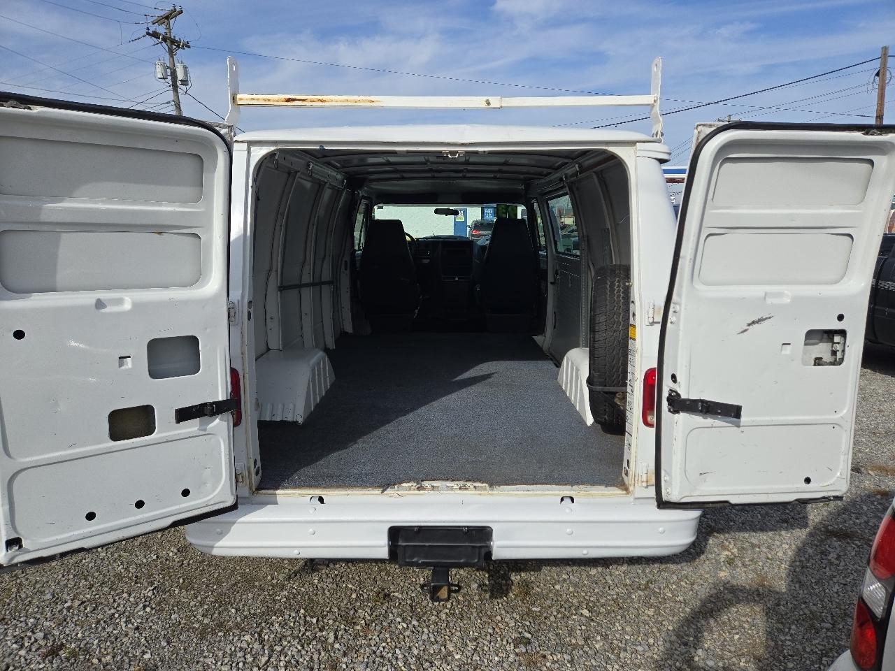 Chevrolet Chevy Van G20 110" WB 1993