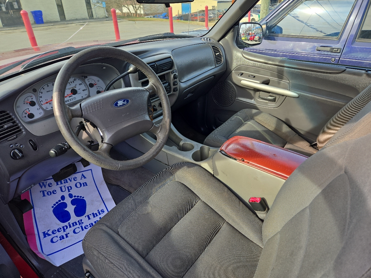 Ford Explorer Sport 2dr 102" WB 2001