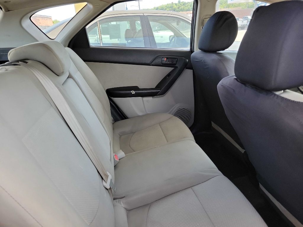 Kia Forte 5-Door 5dr HB Man EX 2011