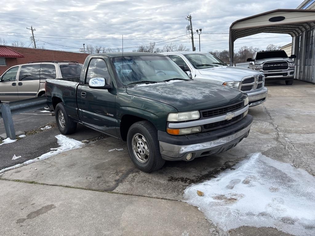 Chevrolet Silverado 1500 Reg Cab 119.0" WB 2001