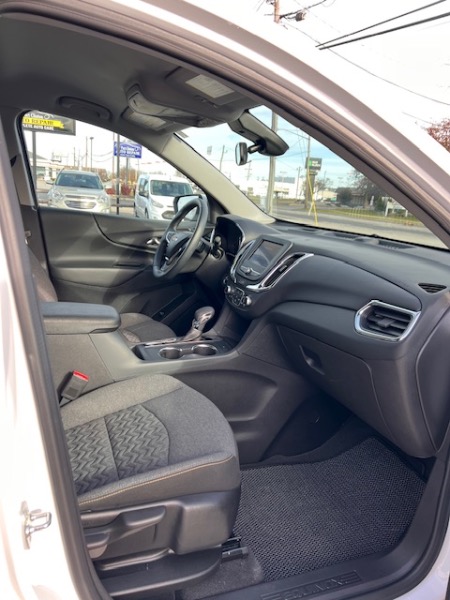 Chevrolet Equinox LT 2WD 2024