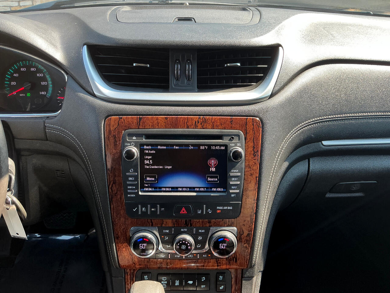 Chevrolet Traverse LTZ AWD 2014 Chevrolet Traverse LTZ AWD 2014