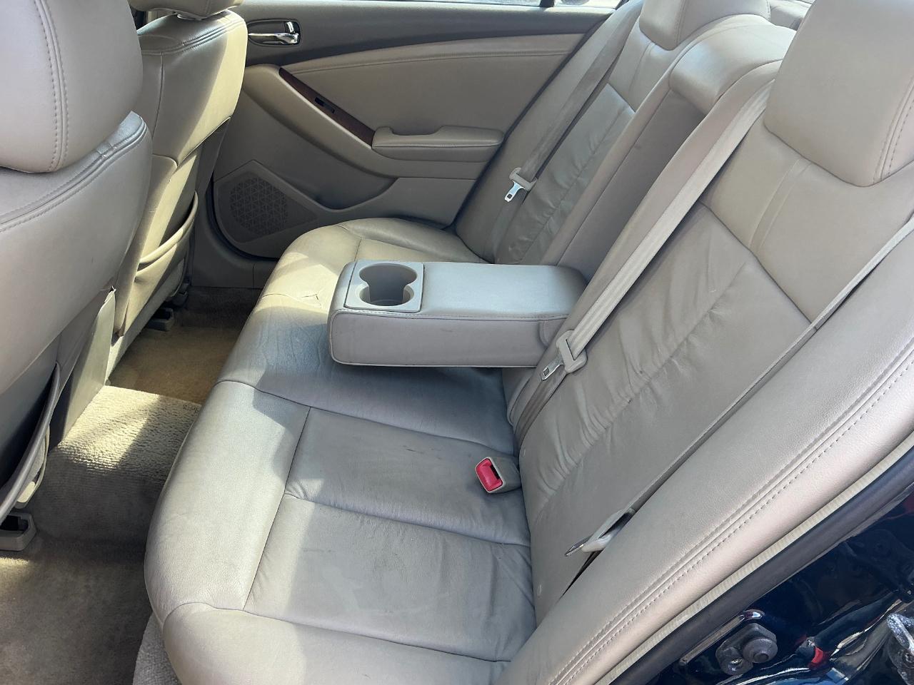 Nissan Altima 3.5 SE 2008