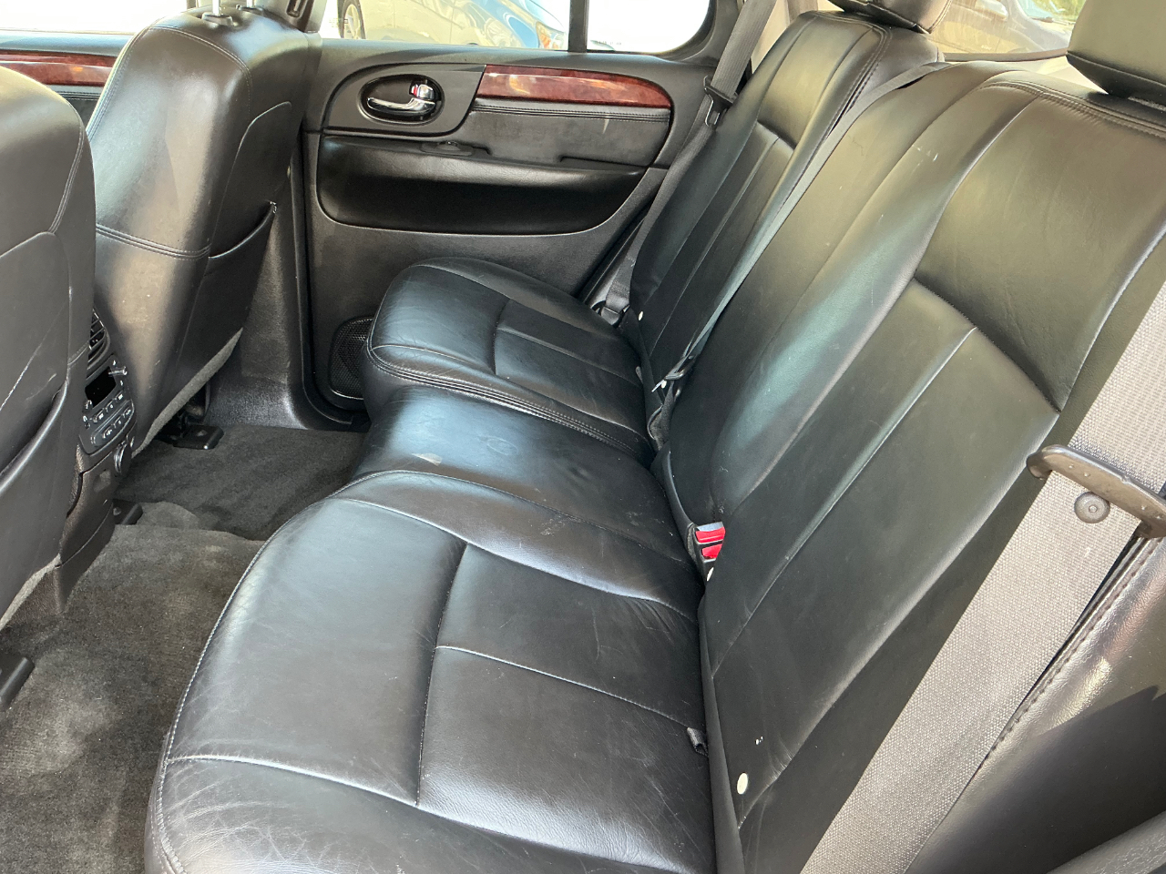 GMC Envoy XL Denali 4WD 2007 GMC Envoy XL Denali 4WD 2007