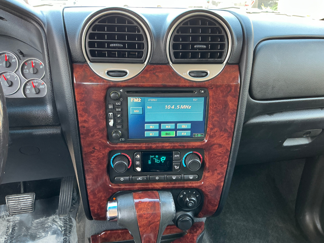 GMC Envoy XL Denali 4WD 2007 GMC Envoy XL Denali 4WD 2007