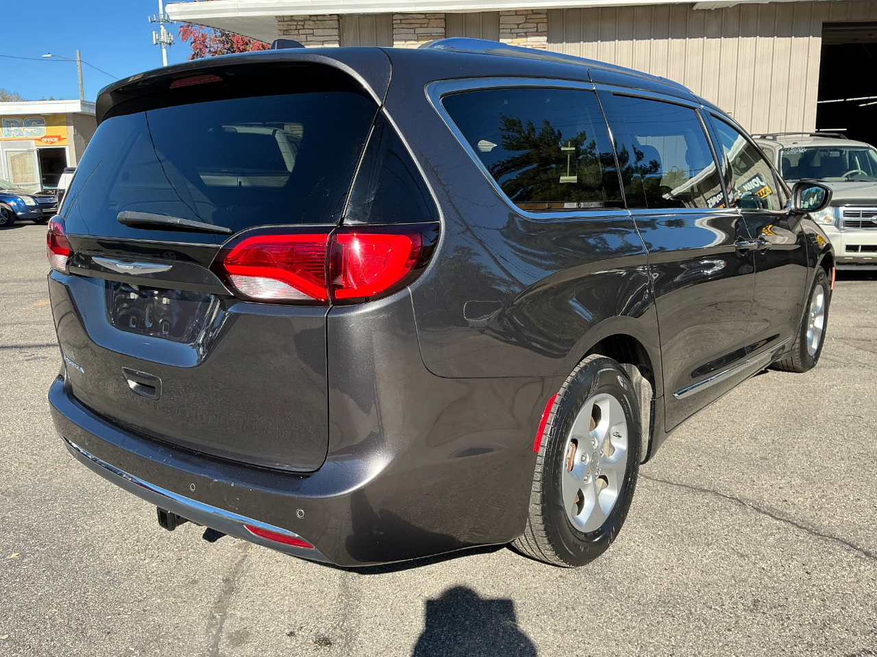 Chrysler Pacifica Touring-L Plus 2017 Chrysler Pacifica Touring-L Plus 2017