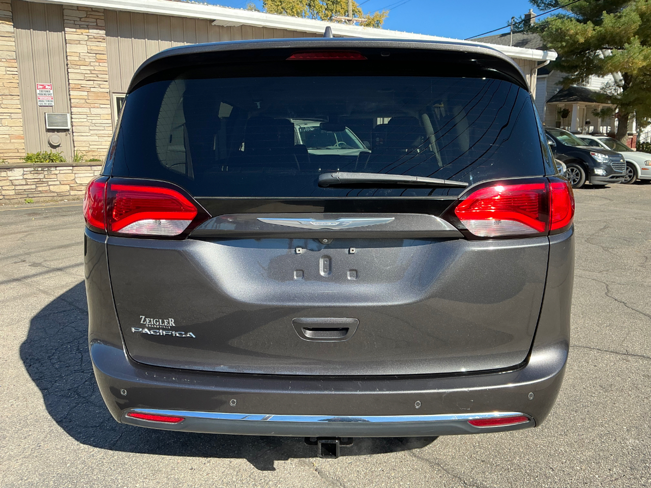 Chrysler Pacifica Touring-L Plus 2017 Chrysler Pacifica Touring-L Plus 2017