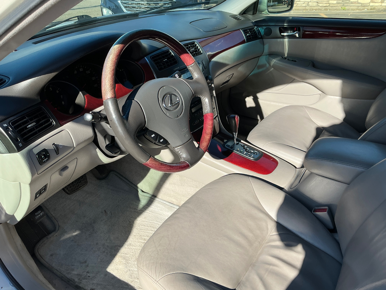 Lexus ES 300 Sedan 2002 Lexus ES 300 Sedan 2002