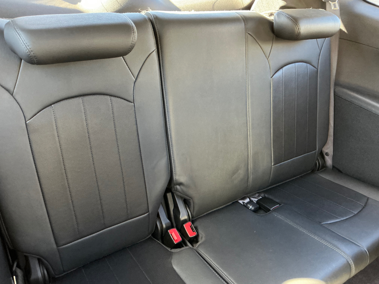 Buick Enclave Leather AWD 2012 Buick Enclave Leather AWD 2012