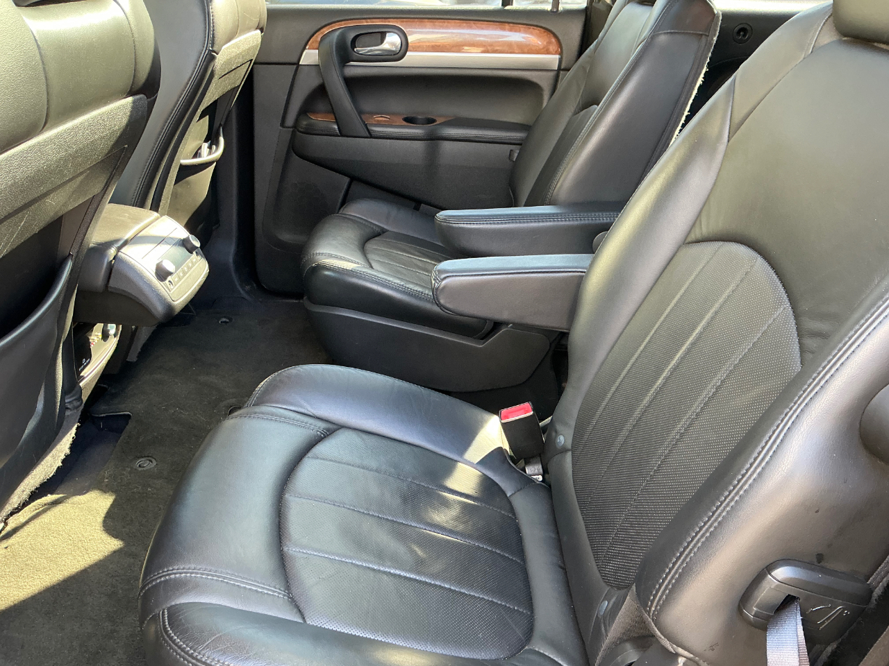 Buick Enclave Leather AWD 2012 Buick Enclave Leather AWD 2012