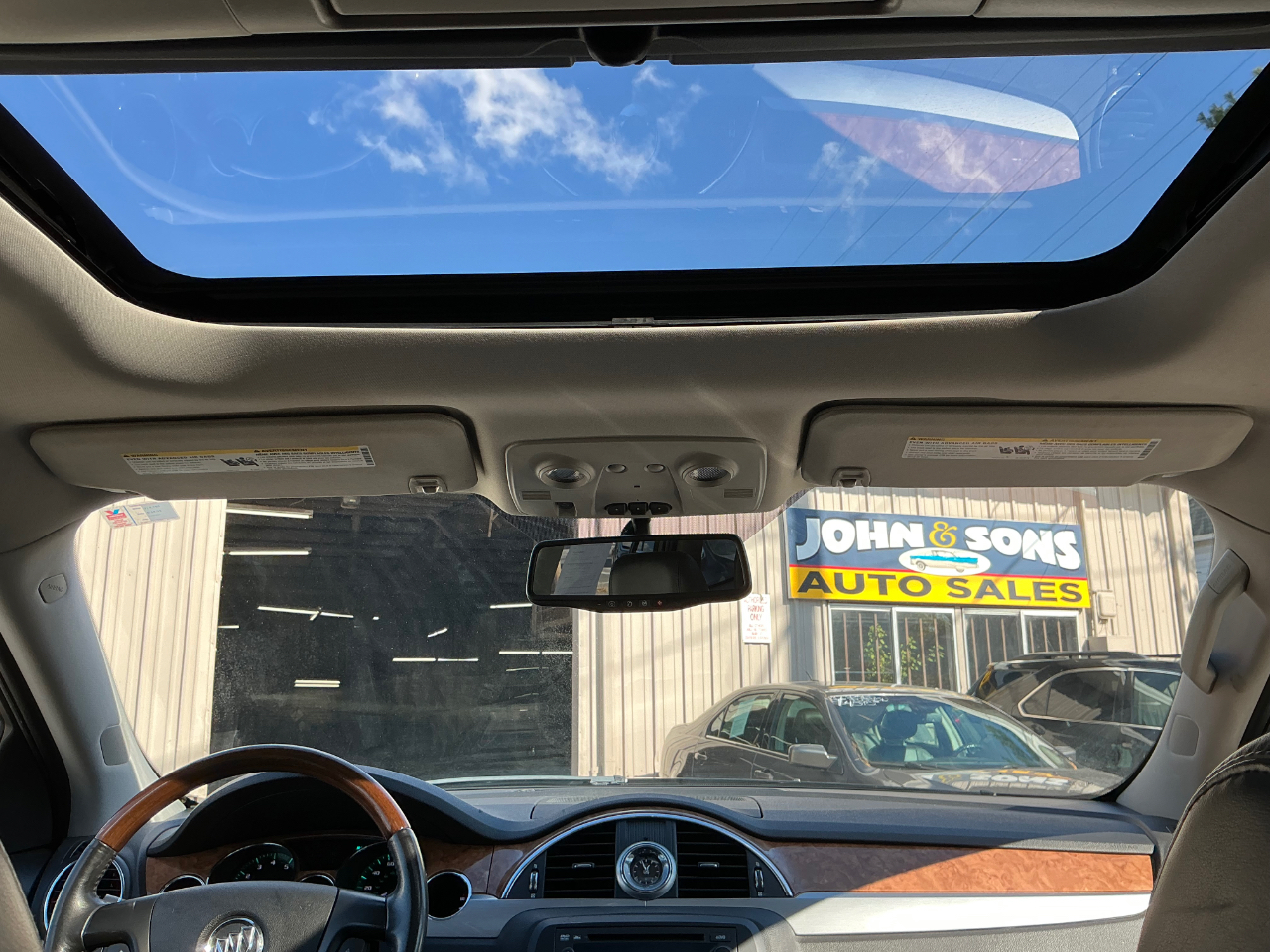 Buick Enclave Leather AWD 2012 Buick Enclave Leather AWD 2012