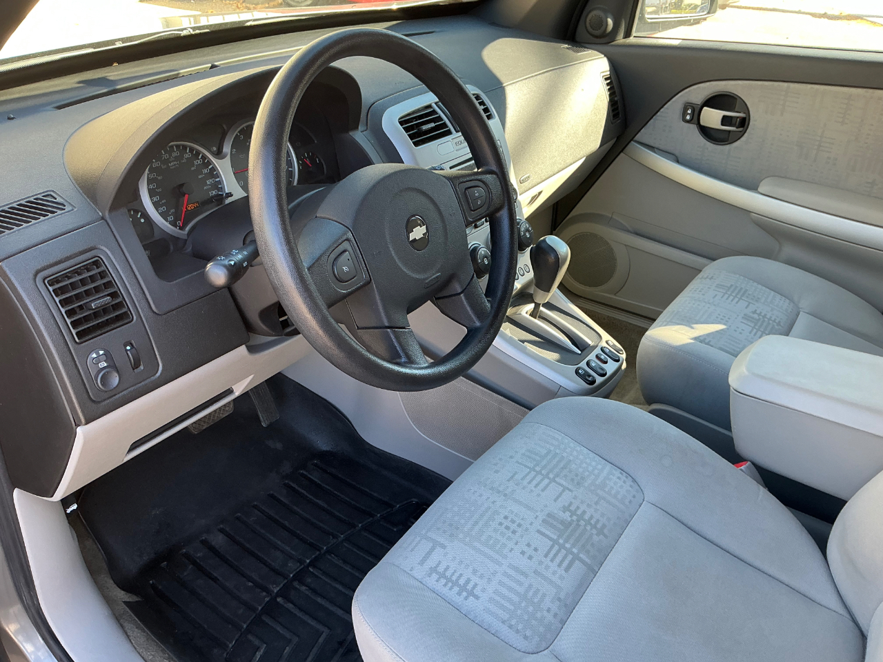 Chevrolet Equinox LS 2WD 2006 Chevrolet Equinox LS 2WD 2006