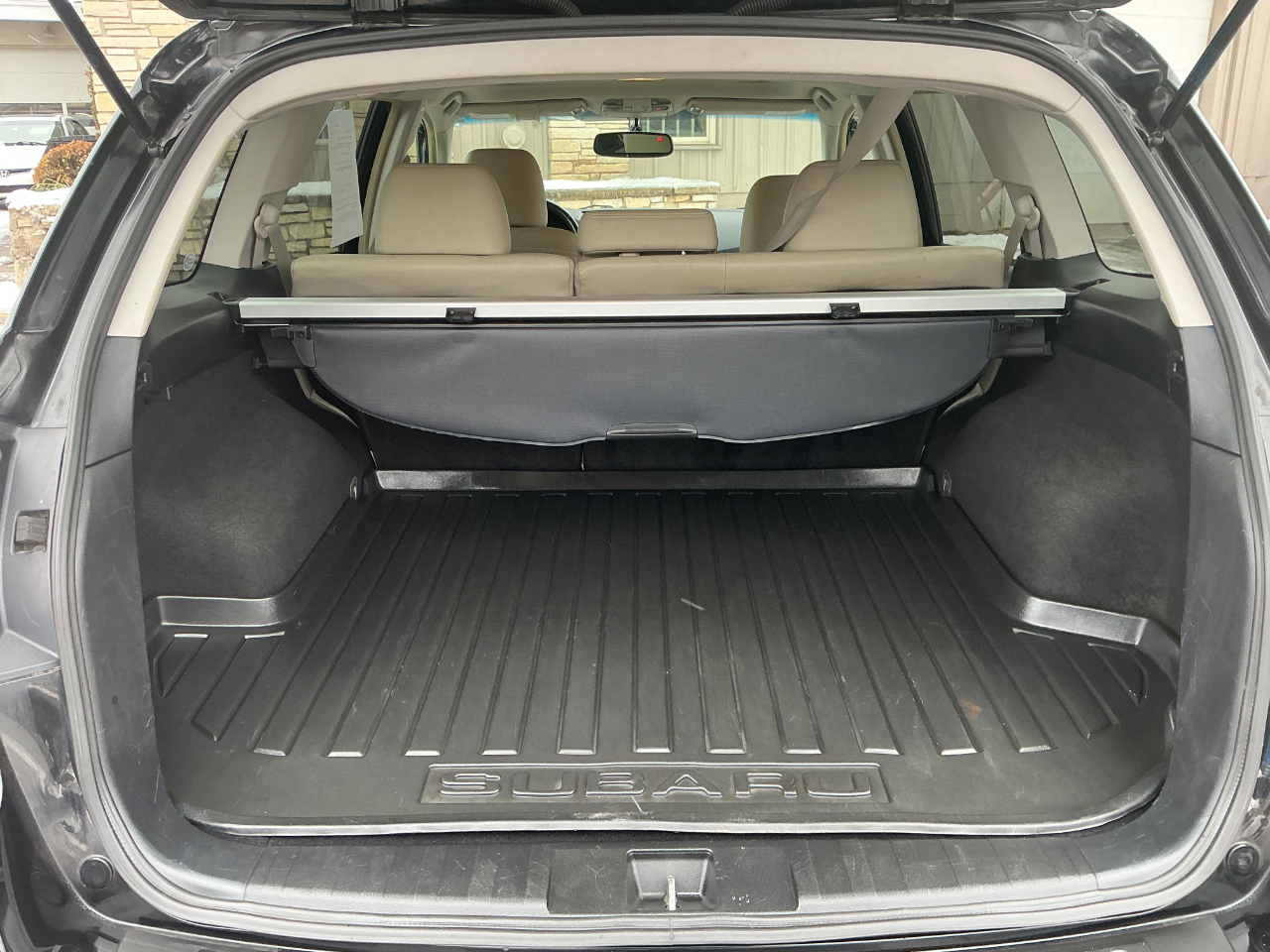 Subaru Outback 3.6R Limited 2012