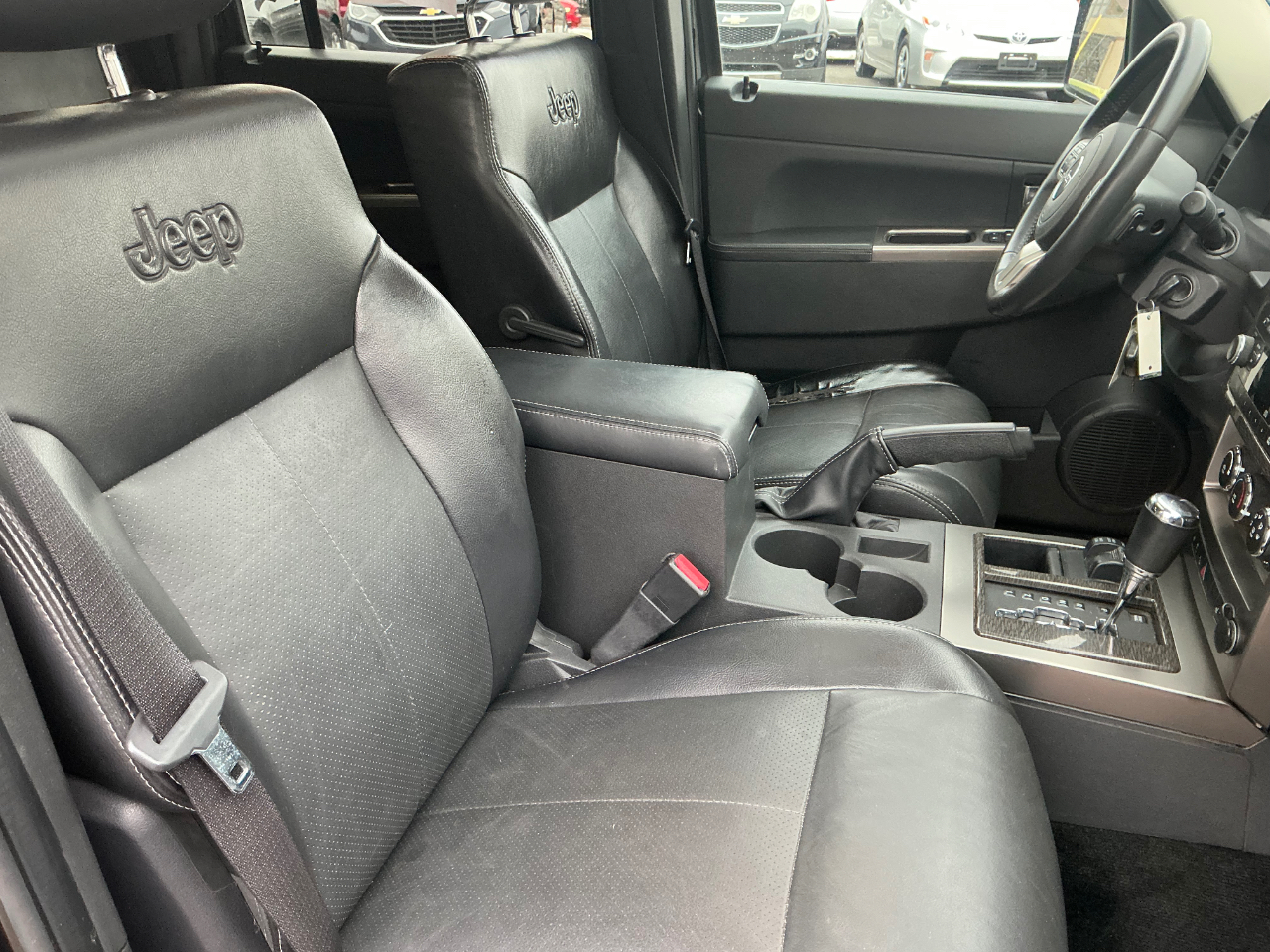 Jeep Liberty Limited 4WD 2012