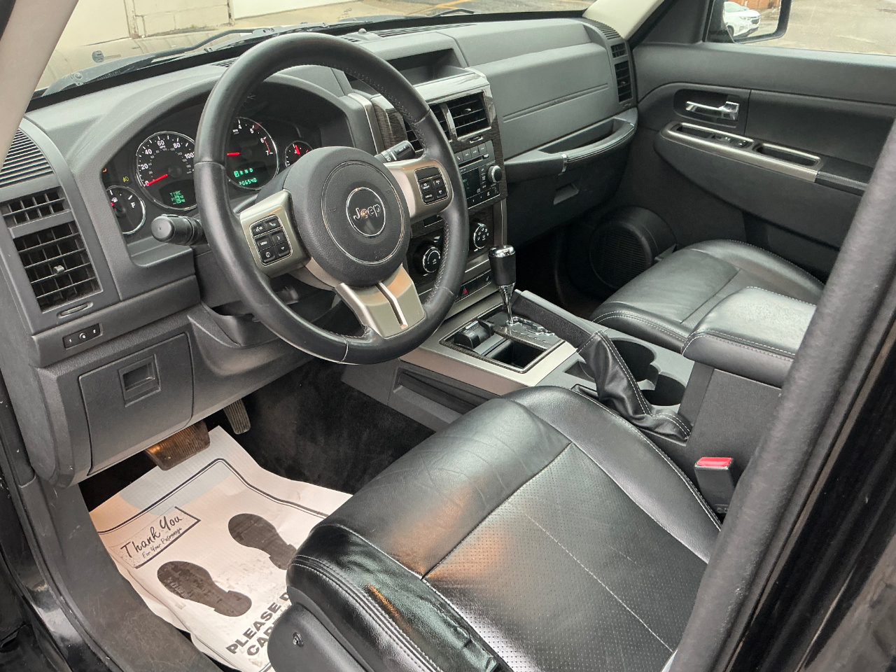Jeep Liberty Limited 4WD 2012