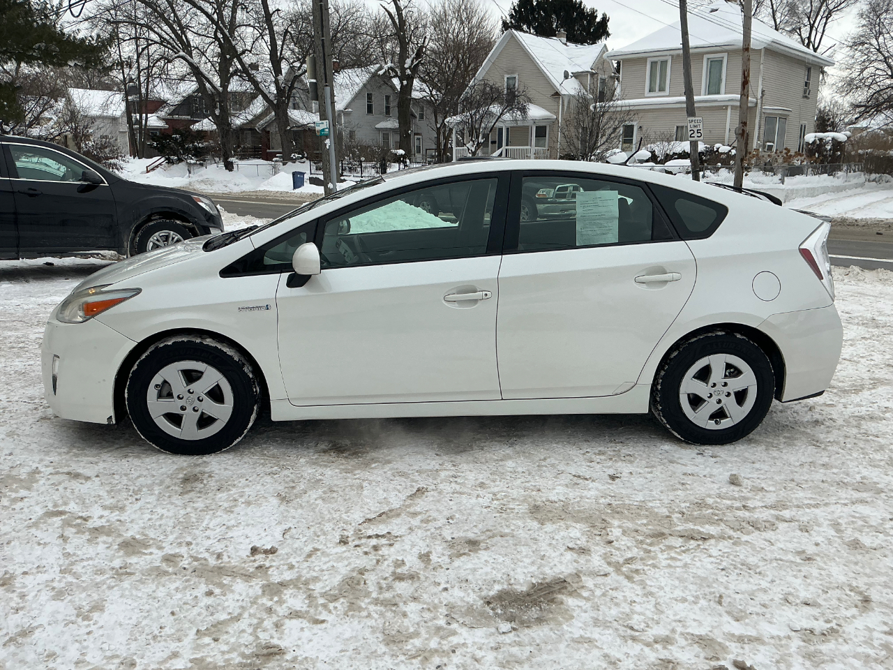 Toyota Prius Prius V 2010