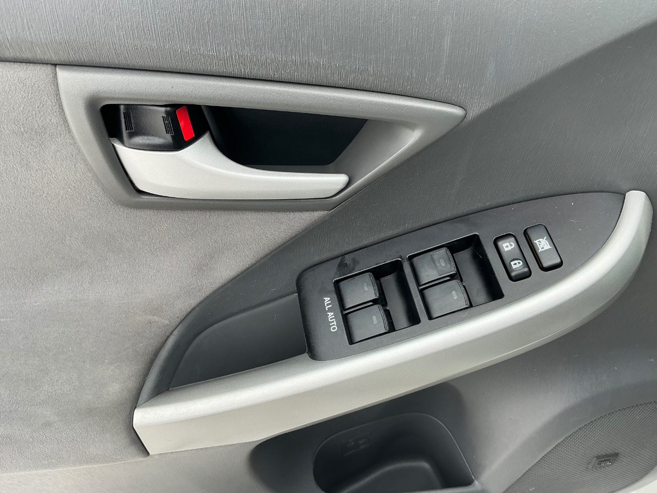 Toyota Prius Prius V 2010