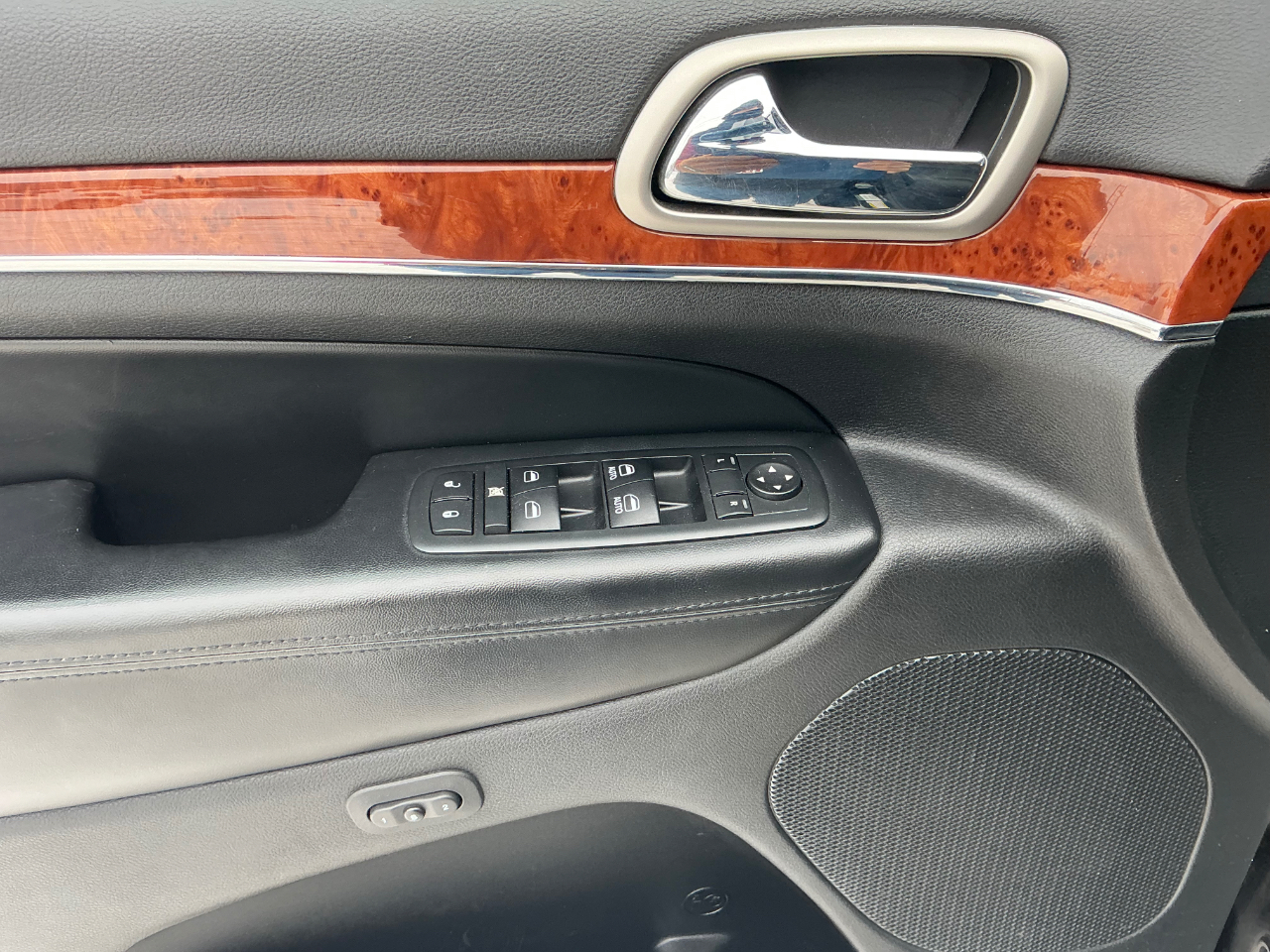 Jeep Grand Cherokee Limited 4WD 2012