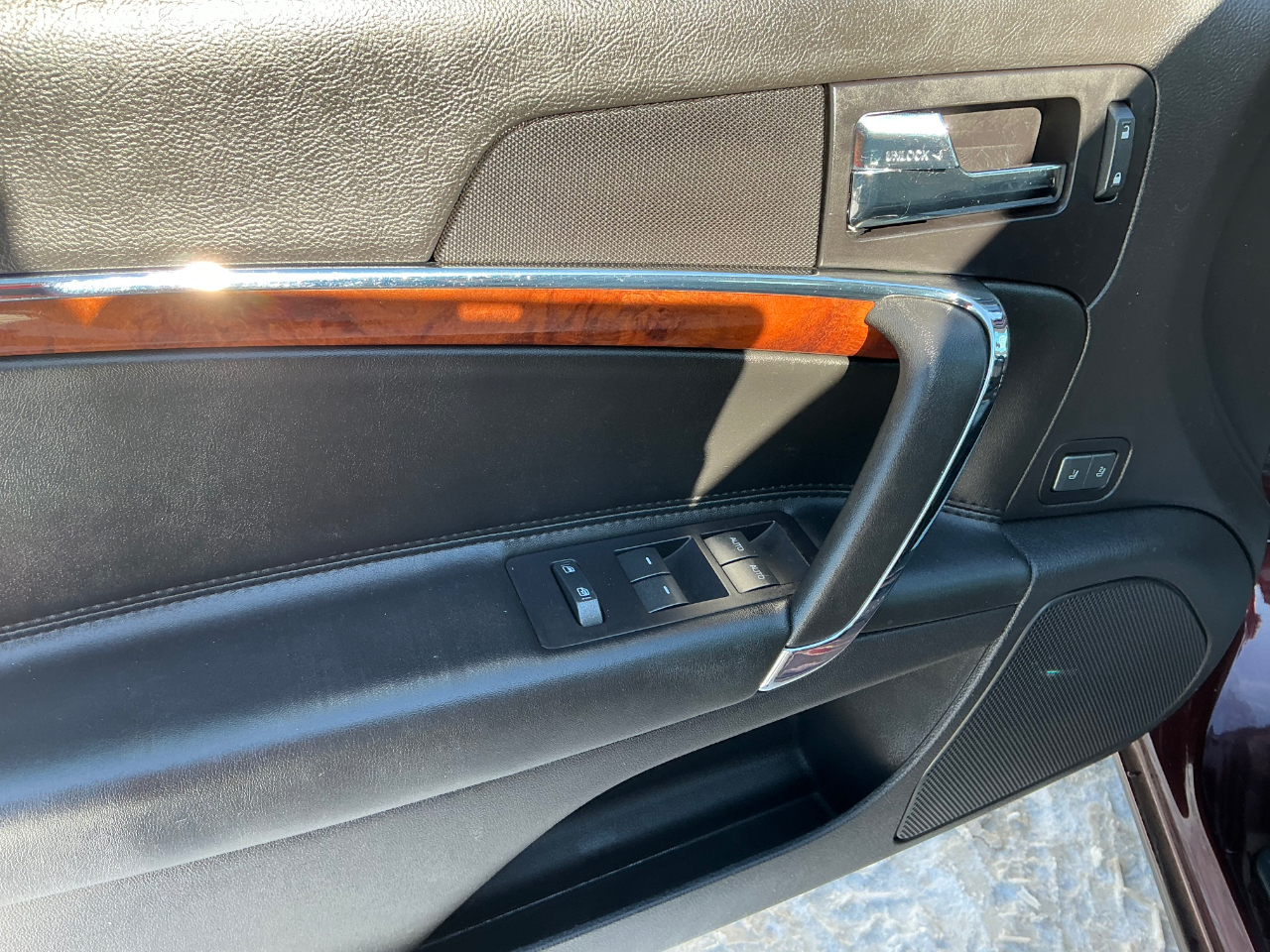 Lincoln MKZ FWD 2011