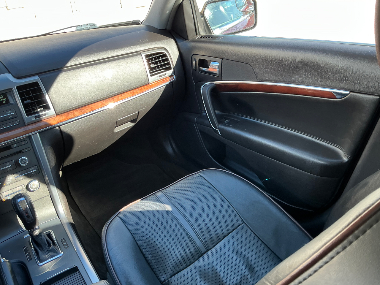 Lincoln MKZ FWD 2011