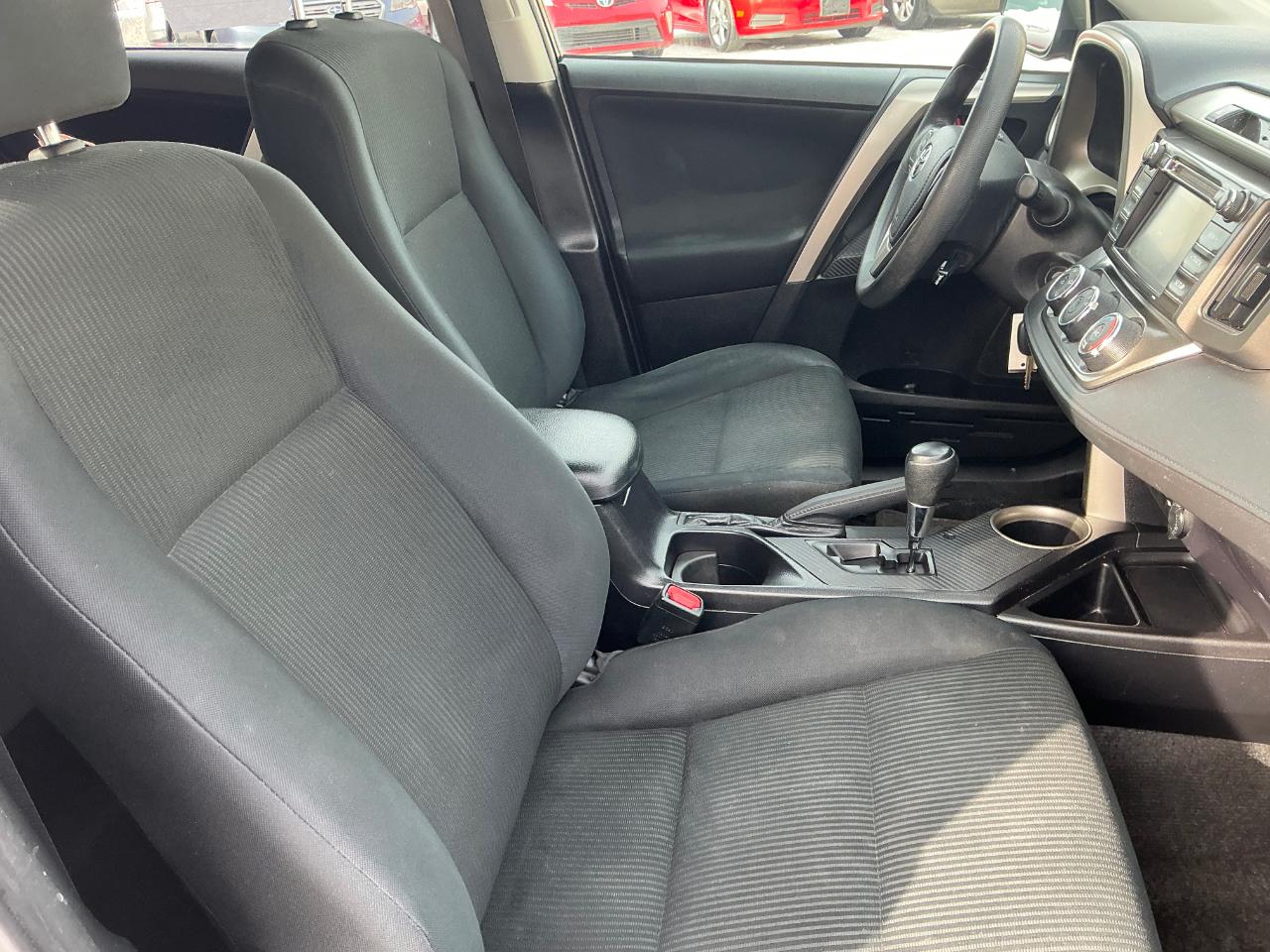 Toyota RAV4 LE FWD 2015