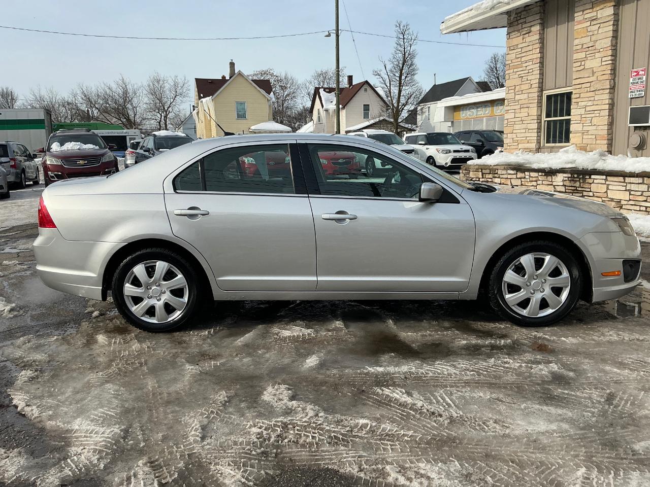 Ford Fusion I4 SE 2011