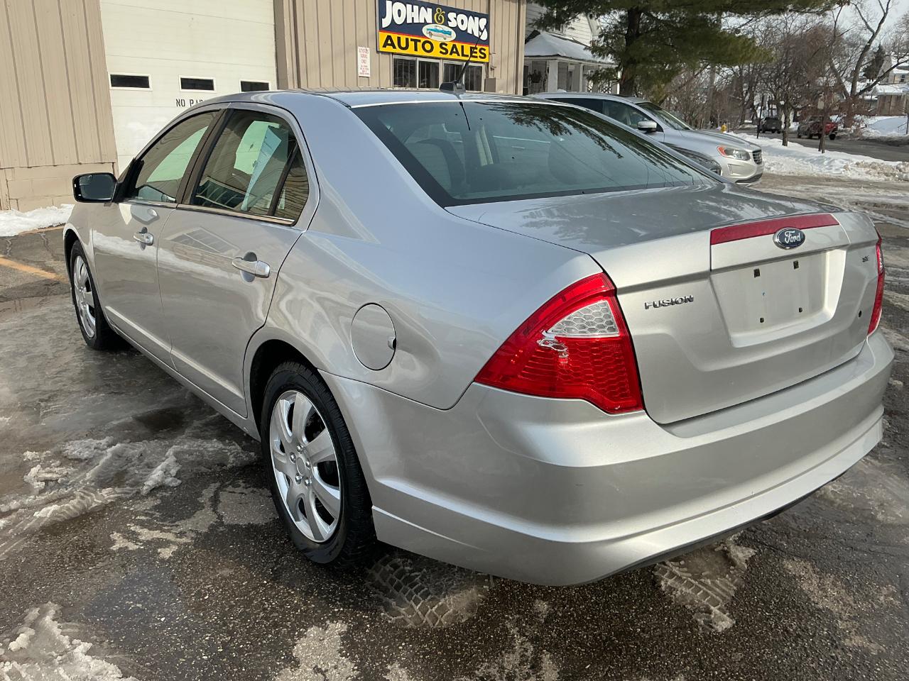 Ford Fusion I4 SE 2011