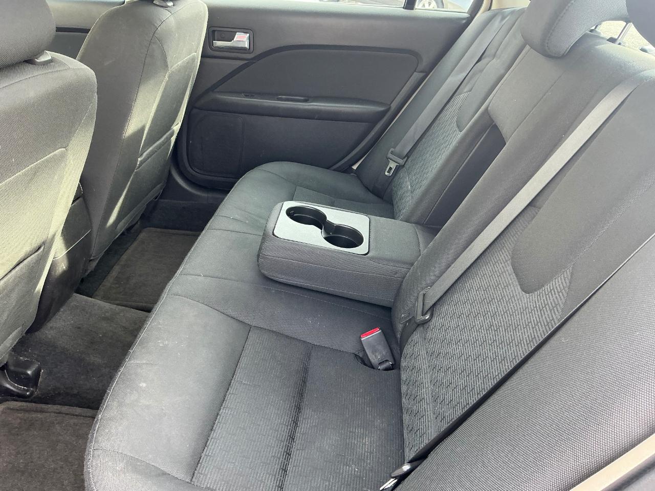 Ford Fusion I4 SE 2011