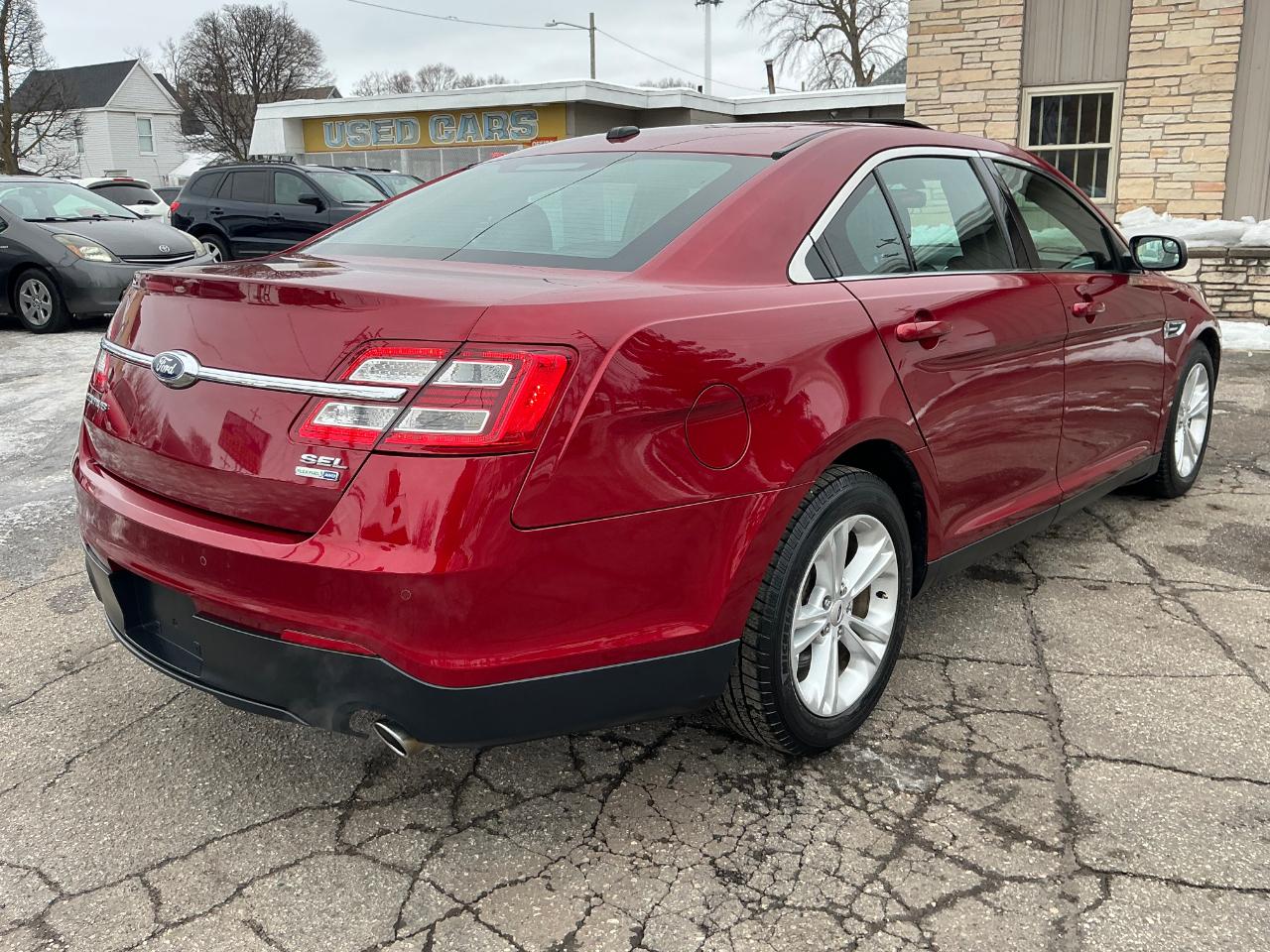 Ford Taurus SEL AWD 2016