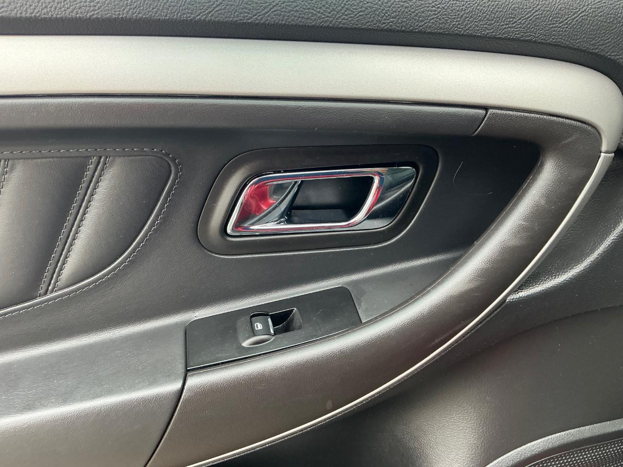 Ford Taurus SEL AWD 2016