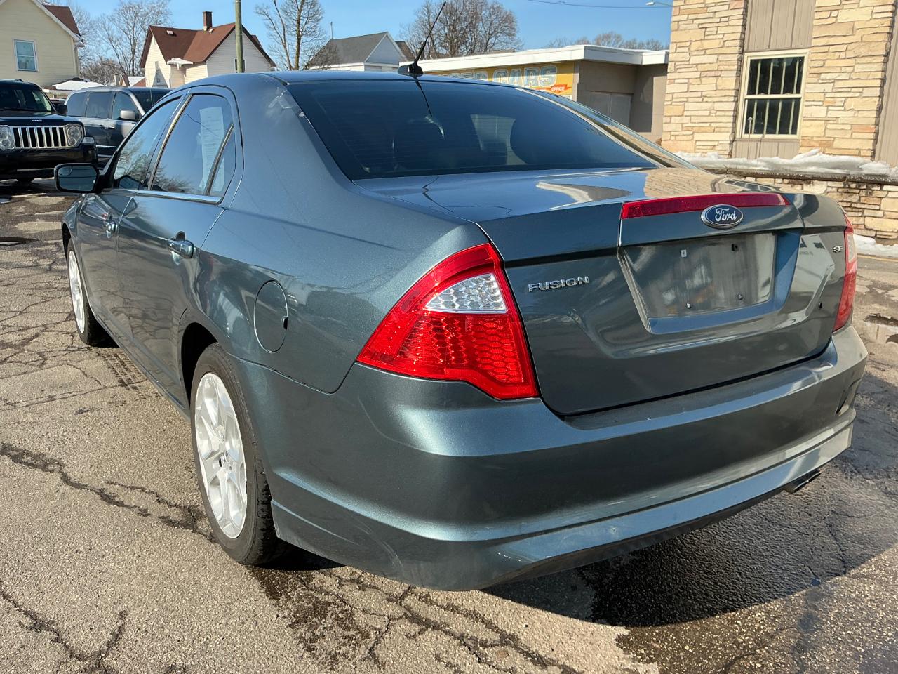 Ford Fusion I4 SE 2011