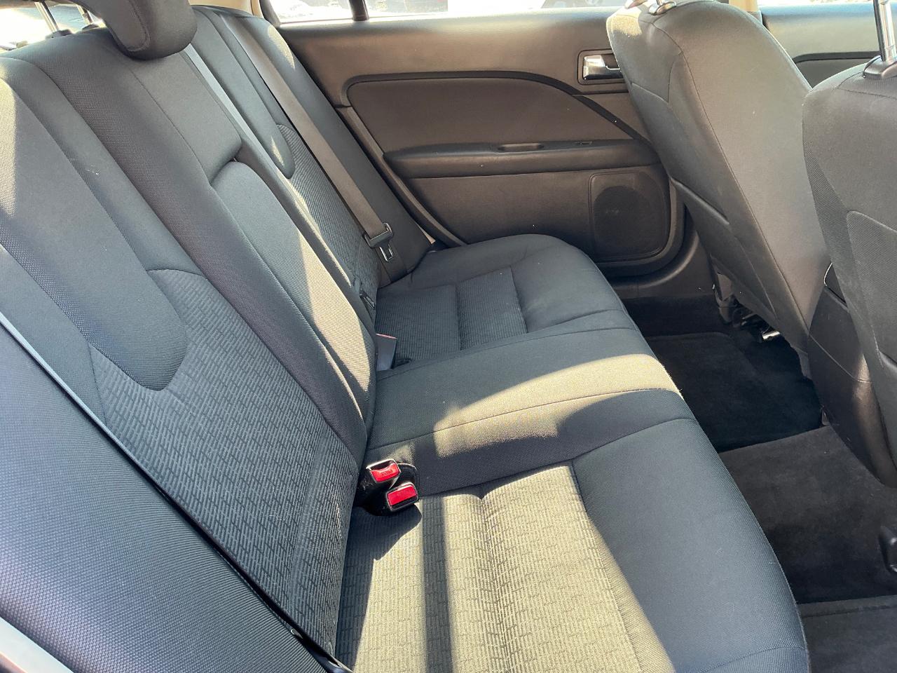 Ford Fusion I4 SE 2011