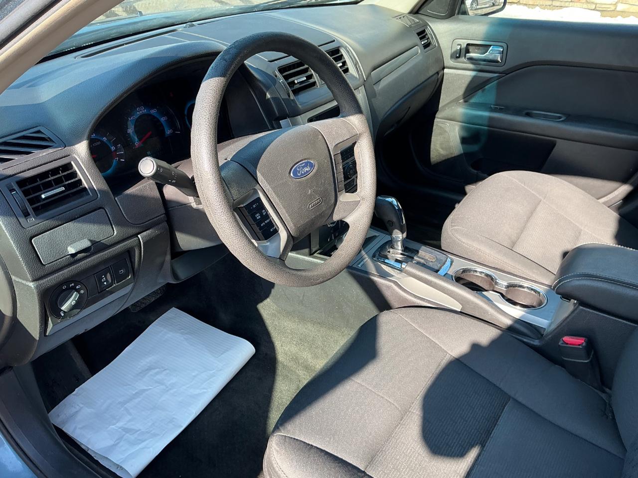 Ford Fusion I4 SE 2011