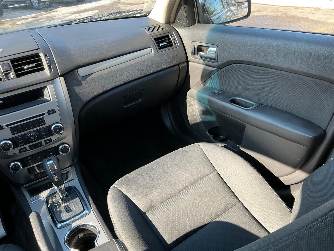 Ford Fusion I4 SE 2011