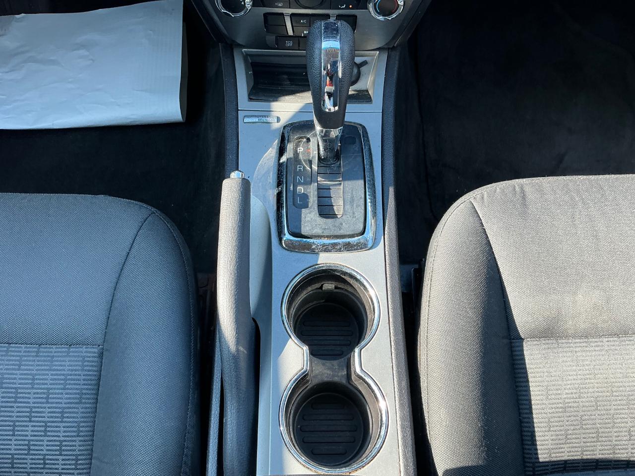 Ford Fusion I4 SE 2011