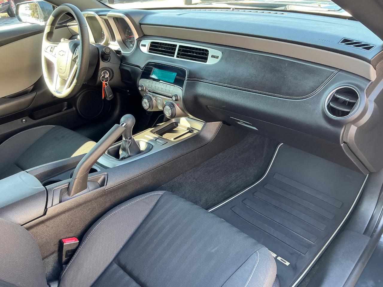 Chevrolet Camaro 1LS Coupe 2014