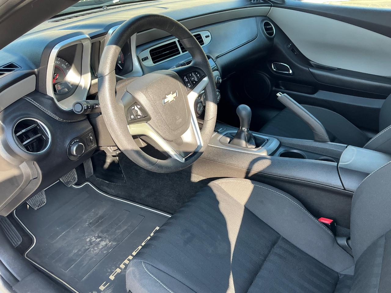 Chevrolet Camaro 1LS Coupe 2014