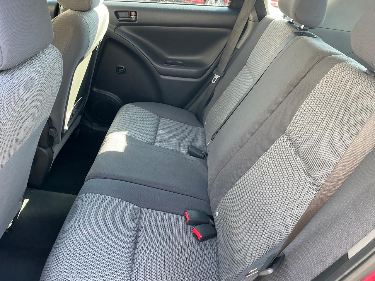 Pontiac Vibe Base 2006