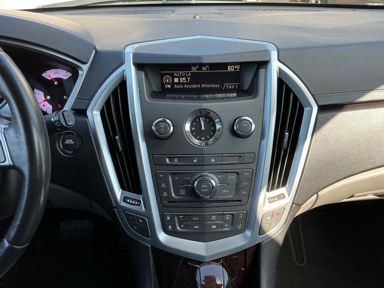 Cadillac SRX Luxury Collection 2011