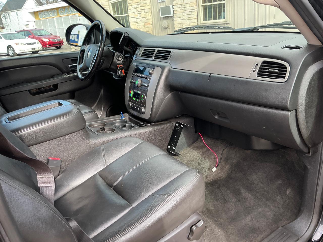 Chevrolet Avalanche LT 4WD 2013