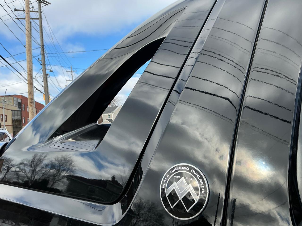 Chevrolet Avalanche LT 4WD 2013