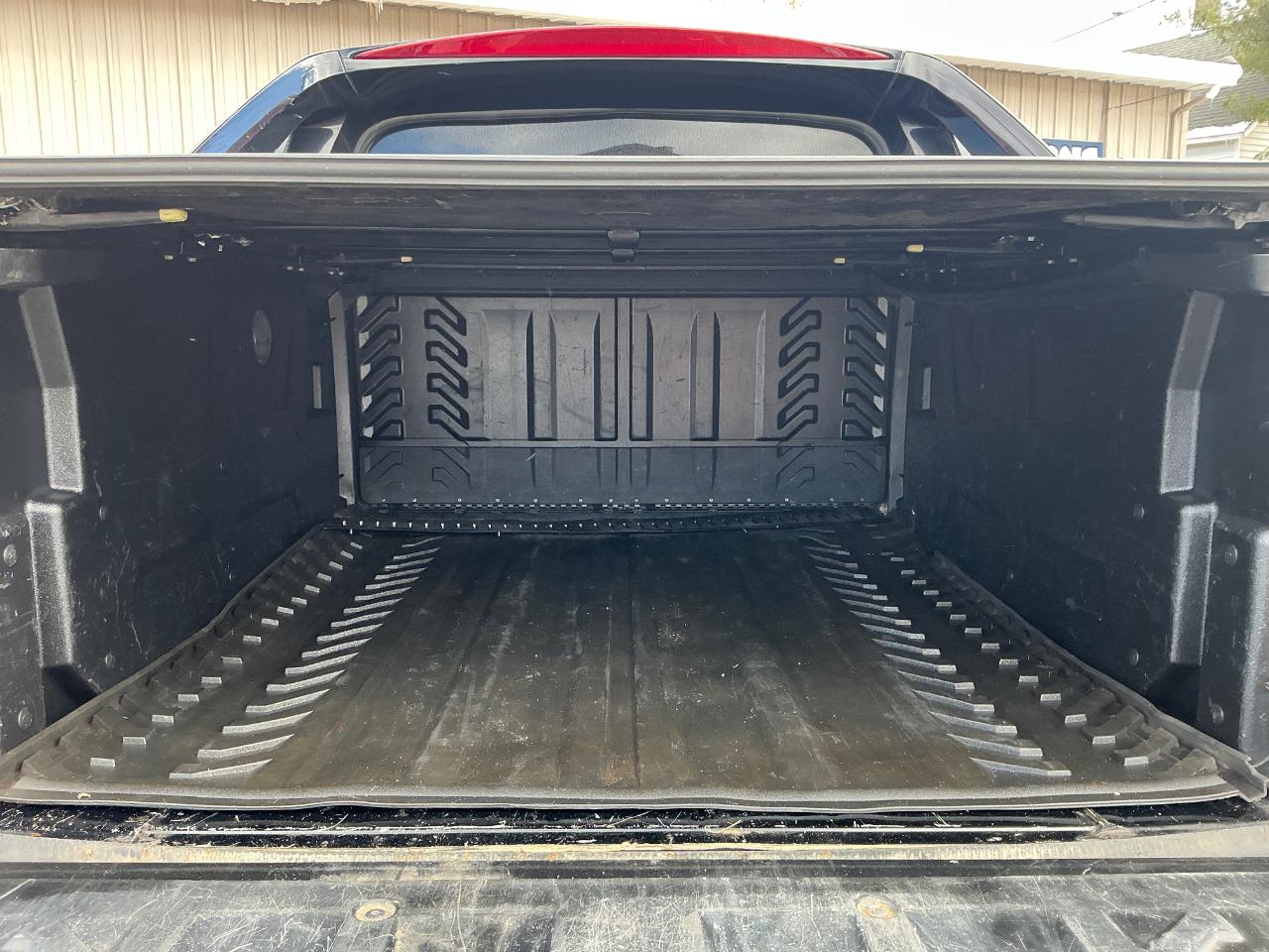 Chevrolet Avalanche LT 4WD 2013