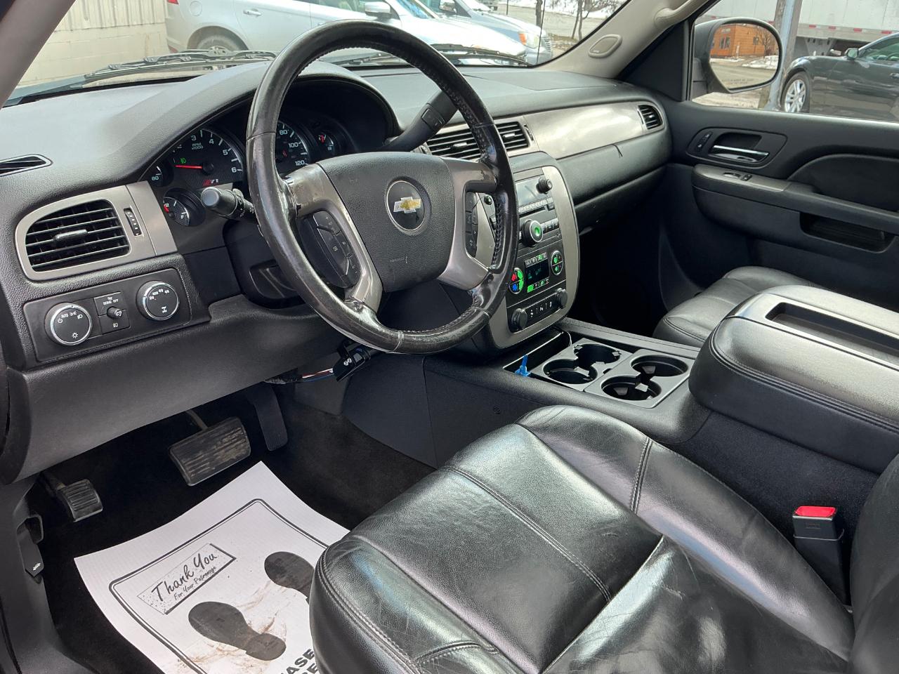 Chevrolet Avalanche LT 4WD 2013