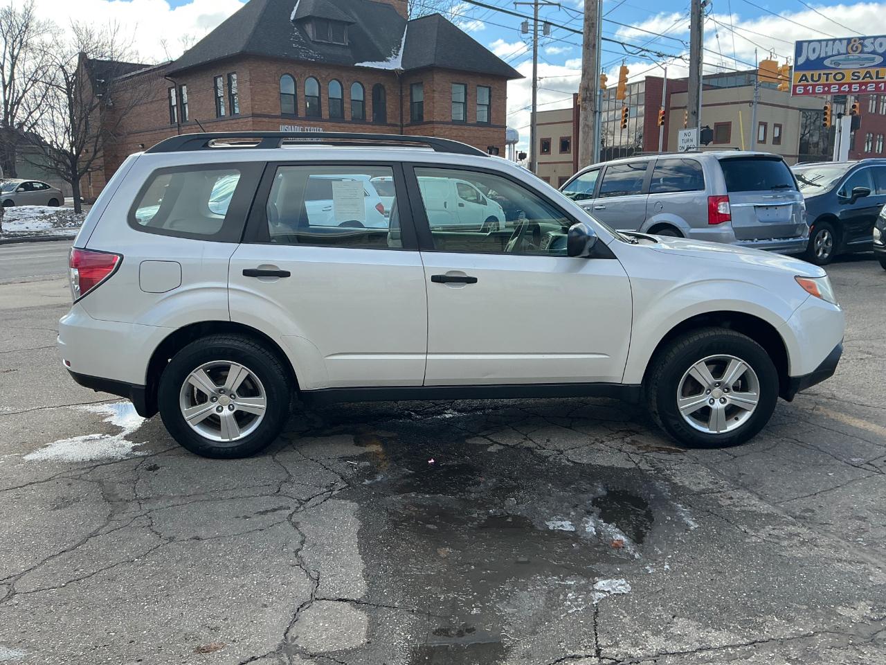 Subaru Forester 2.5X 2013