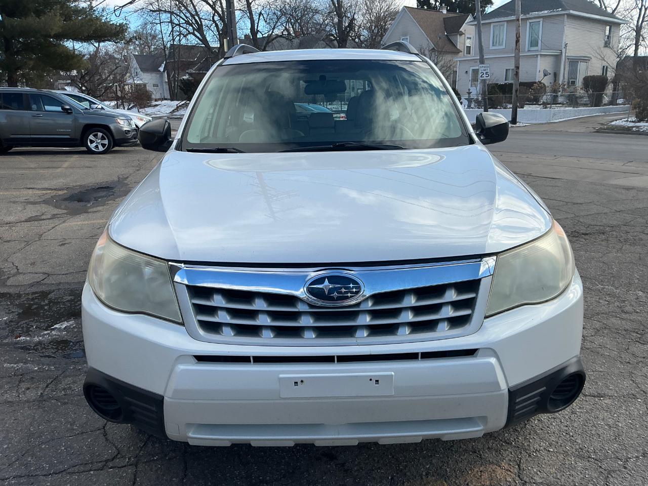 Subaru Forester 2.5X 2013