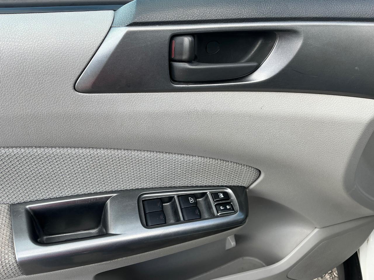 Subaru Forester 2.5X 2013